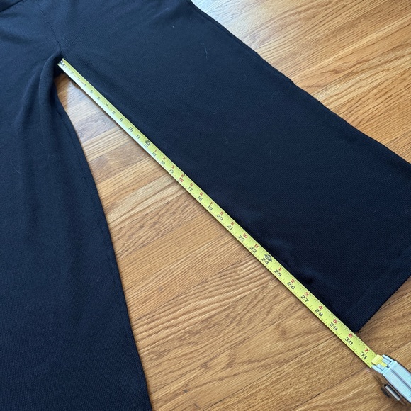 St. John black knit pull on wide leg classic pants 10 - Picture 2 of 6